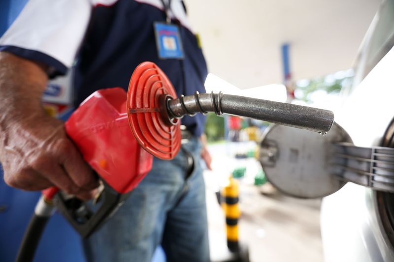 gasolina_MARCELO-CAMARGO_AgB