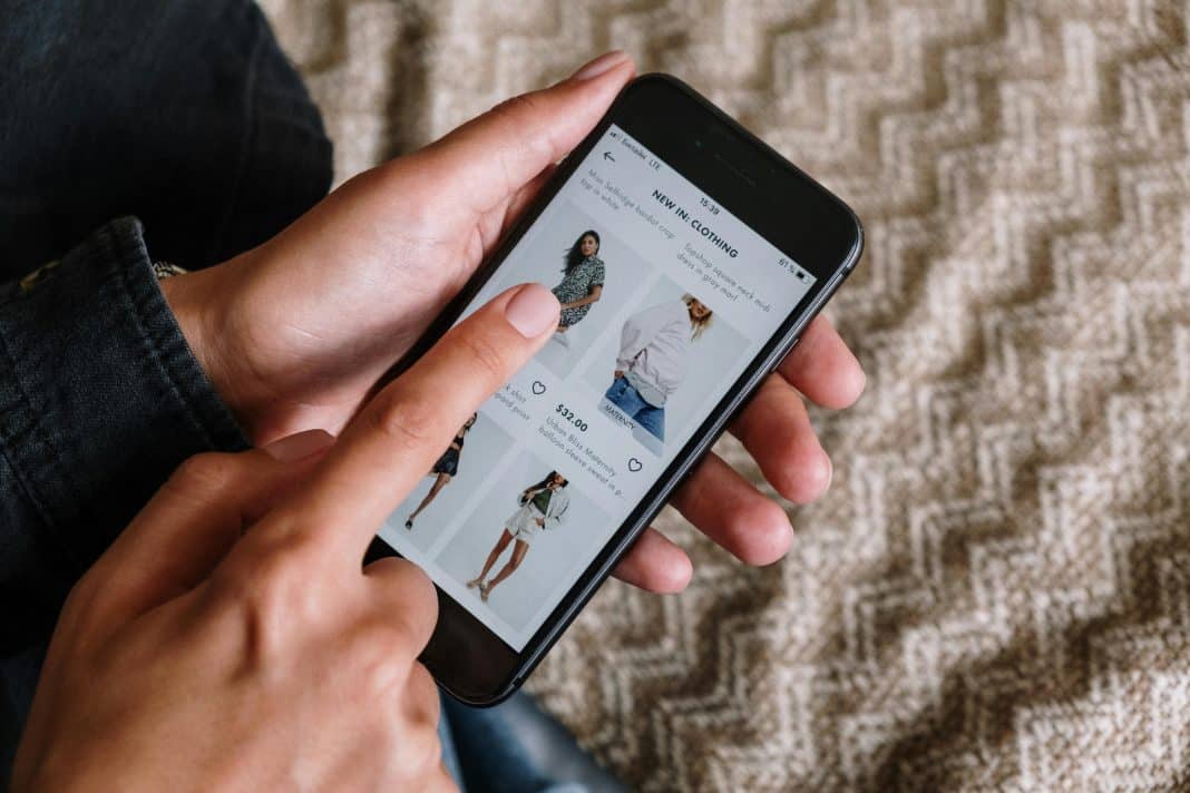 Golpe da loja online fake é a fraude de compras Golpe da loja online fake é a fraude de compras mais comum no Brasil, diz pesquisa | Tecnologia