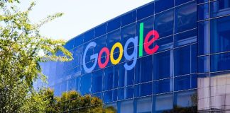 Cade decide investigar Google por resumo de IA em notícias Logotipo do Google no topo do prédio-sede da empresa,em Mountain View, na Califórnia