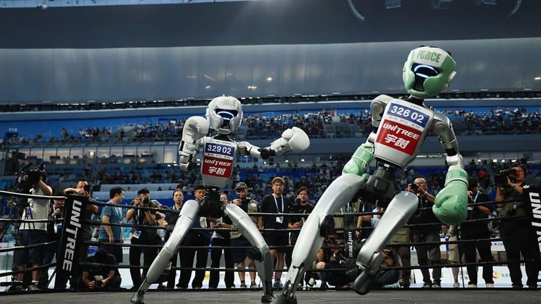 Robôs jogam futebol, lutam e dançam na primeira 'Olimpíada' de humanoides na China