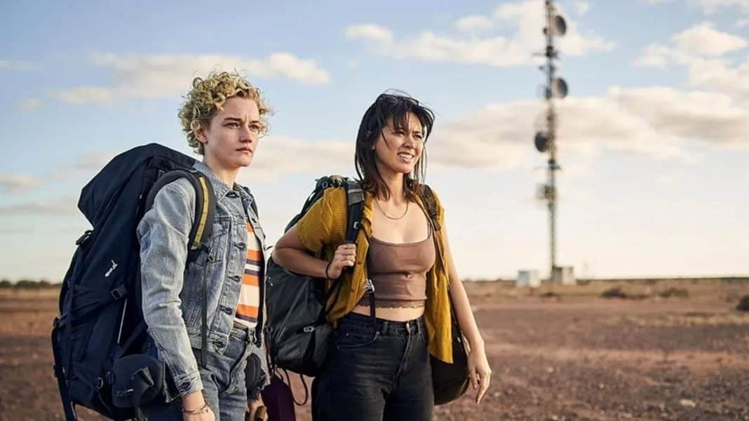 Como termina O Royal Hotel? Entenda o final do filme bombando na Netflix