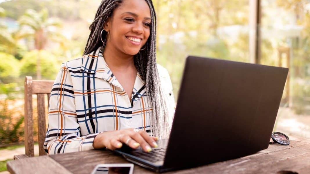 Home office: 50 vagas para trabalho remoto internacional [14/09]