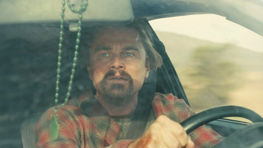 'Uma Batalha Após a Outra': Sátira cheia de ação destaca Paul Thomas Anderson como ícone da geração