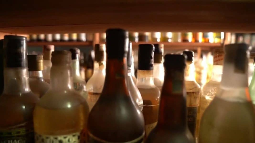 AGU pede que Meta exclua grupos que vendem materiais para produção ilegal de bebidas alcoólicas