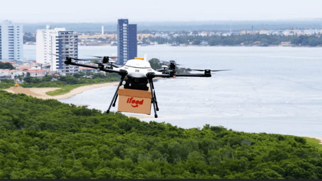 E se eu te dissesse que o Brasil já entrega comida por drone?
