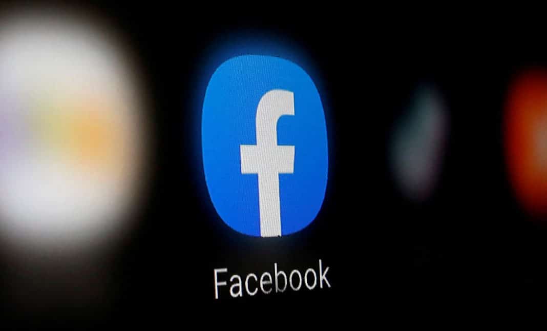 Facebook exclui grupo que vendia garrafas usadas