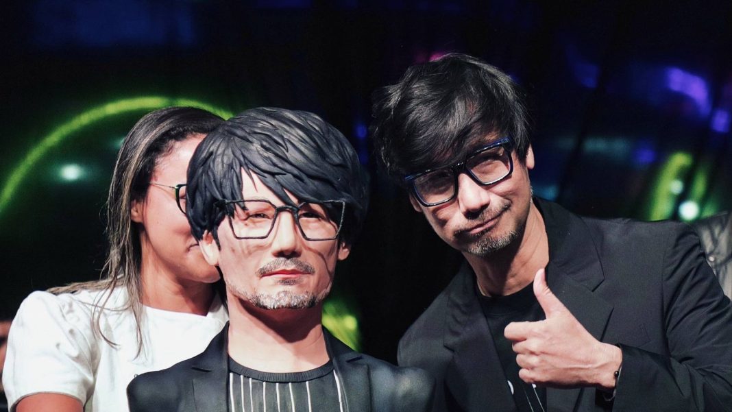 Hideo Kojima ganha bolo, rende filas e gera polêmica na BGS 2025