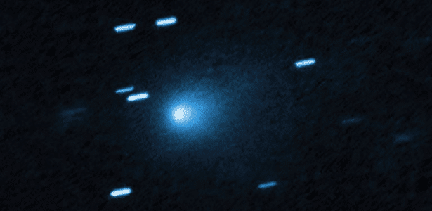 Por que o Cometa 3I/ATLAS está intrigando especialistas ao redor Cometa 3I/ATLAS