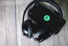 Spotify ganha chatbot de IA próprio para interagir com o app e buscar músicas Spotify agora permite excluir do seu perfil músicas que você não gosta