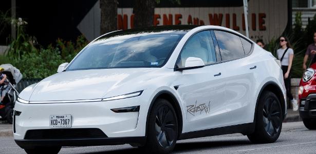 Tesla chega a sete acidentes com robotáxis em cinco meses Tesla Robotaxi pelas ruas de Austin; empresa de carro elétrico tem feito testes com um serviço de carro por app no Texas (EUA)