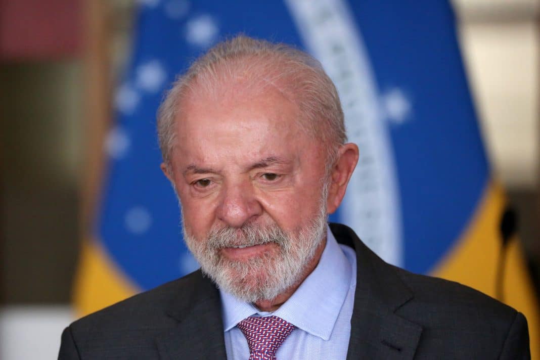 É #FAKE áudio de Lula parabenizando ministro por prisão de Bolsonaro; gravação foi criada com inteligência artificial