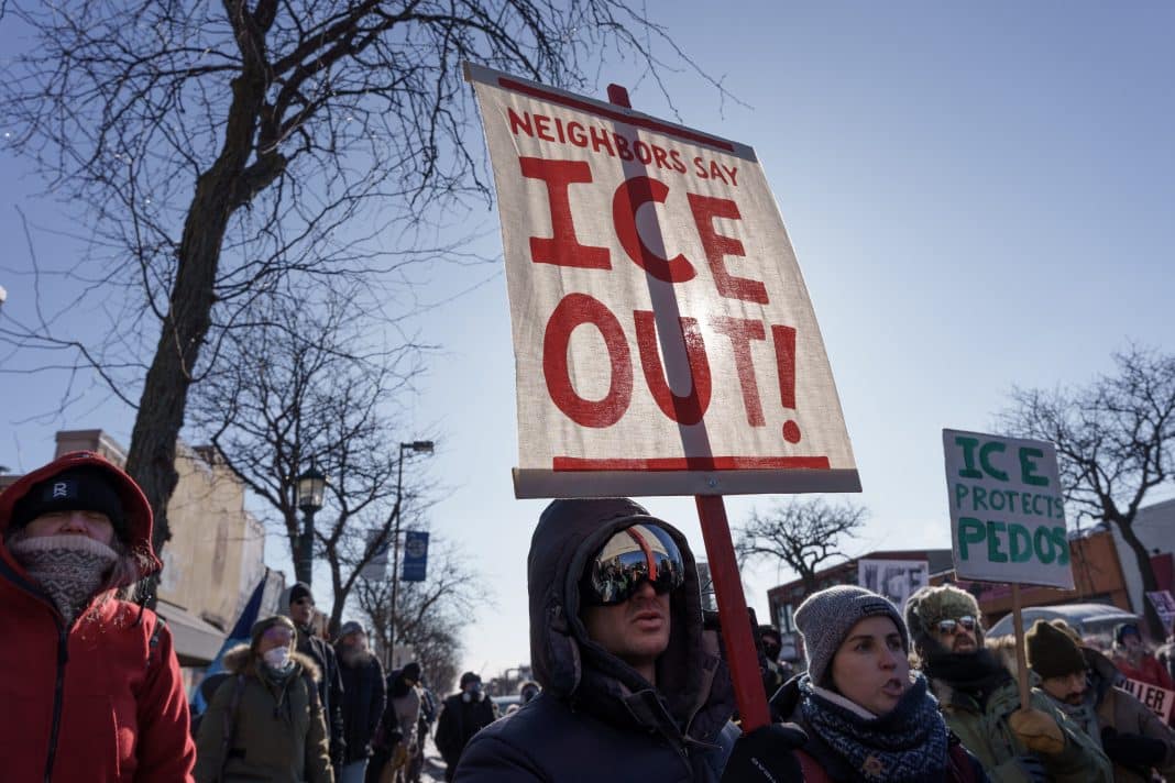 Funcionários do Google, Meta, OpenAI e outras pedem que CEOs usem influência para pressionar governo contra o ICE