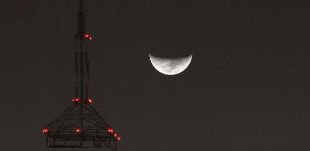 Qual é a fase da Lua hoje (26)? Veja calendário Lua crescente