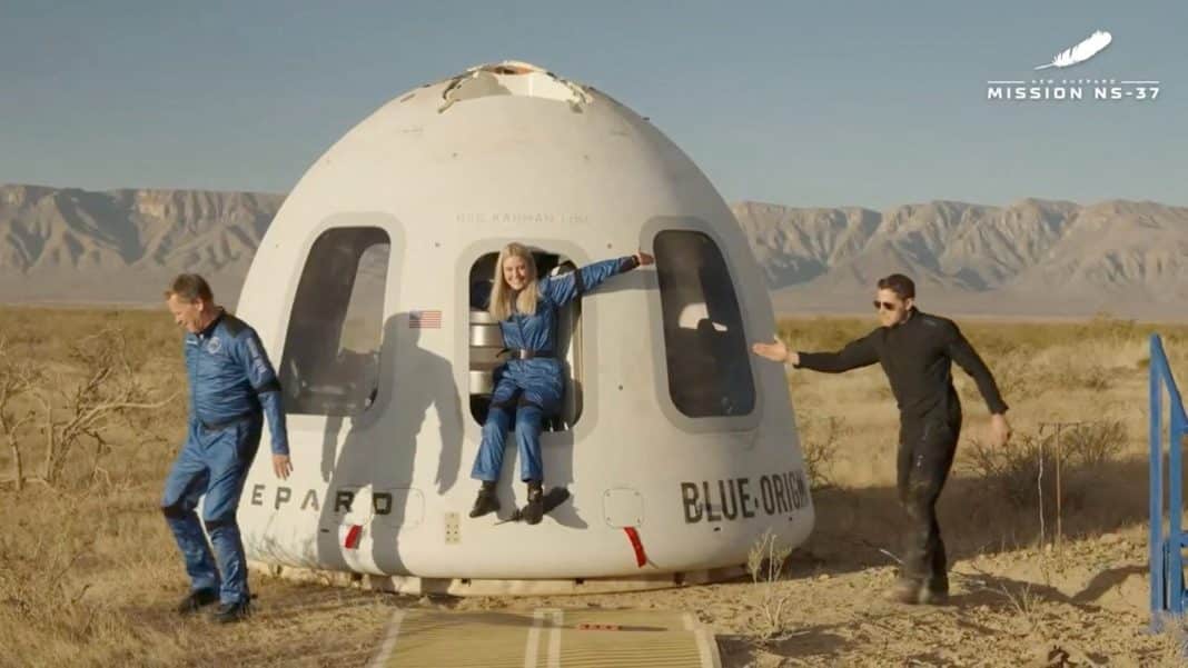 VÍDEO: Alemã se torna 1ª cadeirante a participar de voo espacial