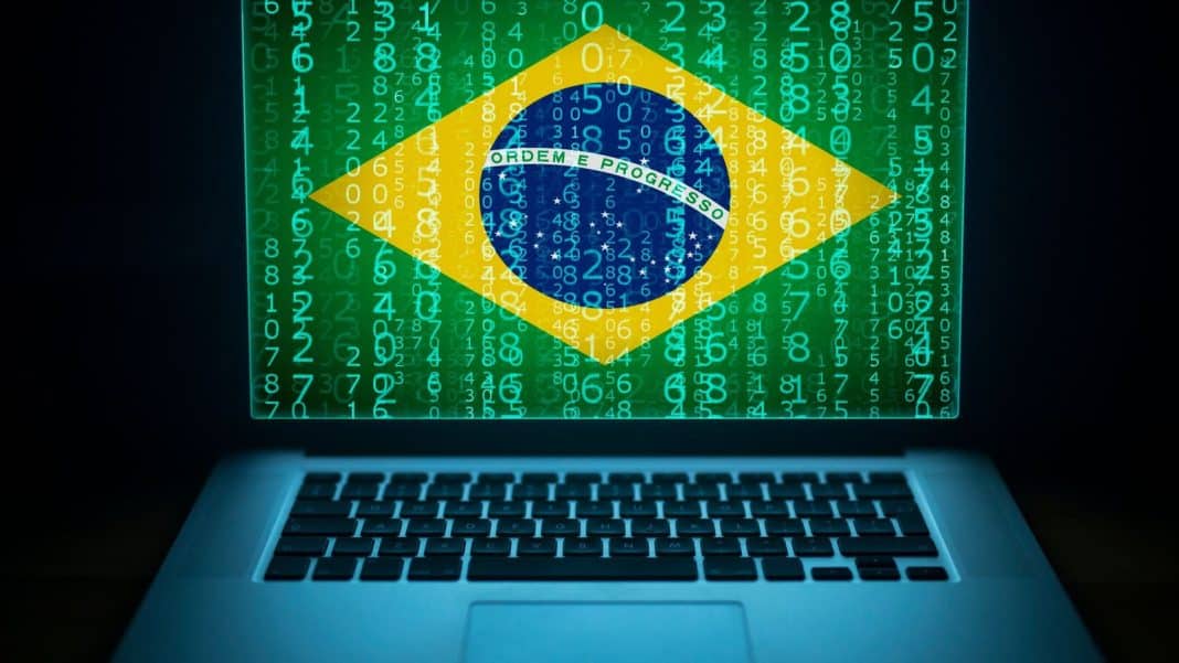 Franquia criminosa de vírus mira em empresas brasileiras com sequestro Franquia criminosa de vírus mira em empresas brasileiras com sequestro de dados