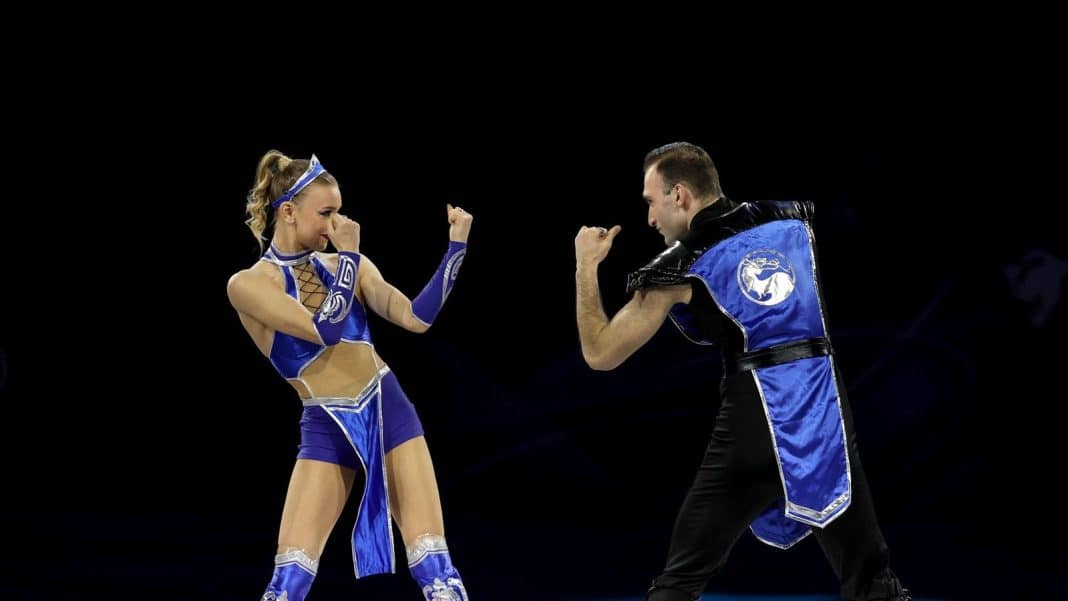 Mortal Kombat rouba a cena nas Olimpíadas com patinadores de Mortal Kombat rouba a cena nas Olimpíadas com patinadores de Sub-Zero e Kitana