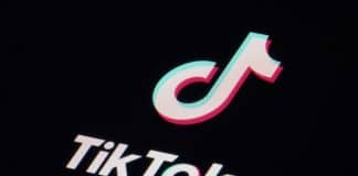 União Europeia acusa TikTok de expor crianças a riscos online União Europeia acusa TikTok de 'design viciante' e cobra mudanças para proteger crianças e adolescentes