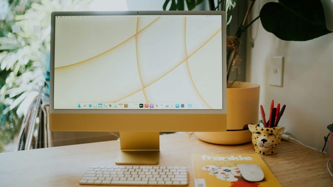 Apple pode usar telas OLED da Samsung e LG no próximo iMac