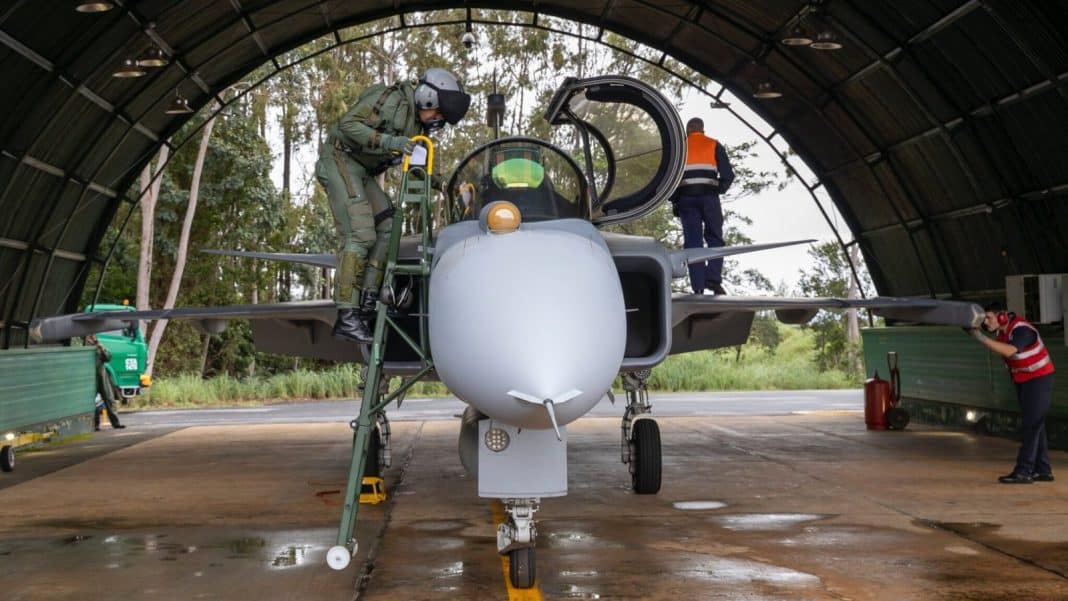 F-39 Gripen: Conheça o caça que vai proteger Brasília F-39 Gripen: Conheça o caça que vai proteger Brasília