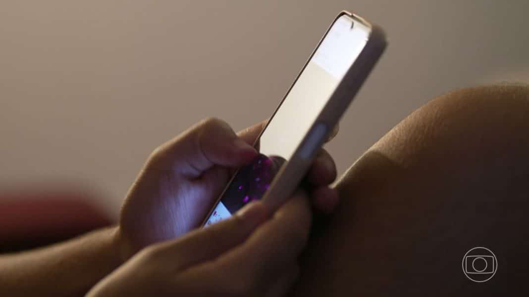 Plataformas devem verificar idade de usuários a partir desta terça Plataformas devem verificar idade de usuários a partir desta terça