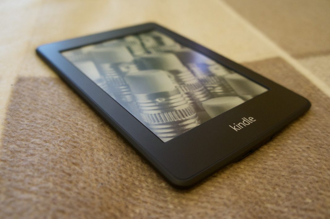 Amazon vai encerrar suporte de versões antigas do Kindle; veja lista