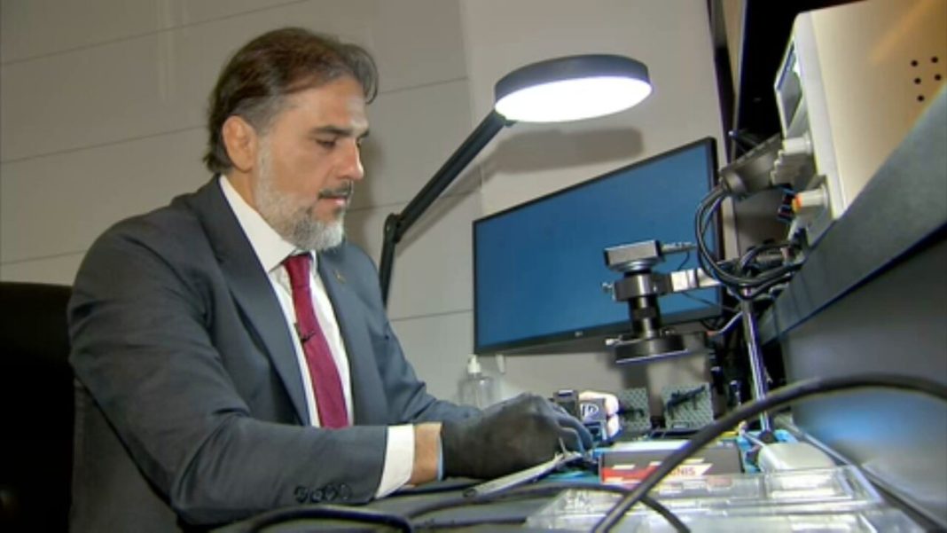 Como policiais recuperam conversas do celular de investigados