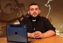 Nvidia leva padre gamer para fazer procissão contra Mefisto na Gamescom Latam Nvidia leva padre gamer para fazer procissão contra Mefisto na Gamescom Latam