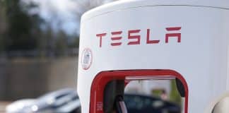 Tesla tem lucro de US$ 477 milhões no 1º trimestre, alta de 17% Tesla tem lucro de US$ 477 milhões no 1º trimestre, alta de 17%