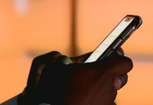 ‘Detox digital’: jovens ficam um mês sem smartphone e dizem se sentir melhor ‘Detox digital’: jovens ficam um mês sem smartphone e dizem se sentir melhor