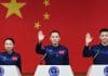 China envia astronauta ao espaço por um ano em sua jornada à Lua Os astronautas Lai Ka-ying, Zhu Yangzhu e Zhang Zhiyuan. da missão espacial chinesa Shenzhou-23