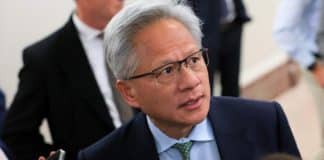 Gastos com IA devem chegar a R$ 20 trilhões por ano até 2030, diz Nvidia CEO da Nvidia, Jensen Huang