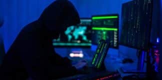 Hackers chineses podem ser presos nos EUA se viajarem ao país, diz FBI Proteção que hackers chineses recebem na China "não se estende" no momento em que hacker cruza uma fronteira, disse FBI