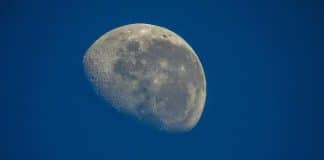 Lua Azul e microlua podem ser vistas hoje à noite Lua cheia captada no céu de São Paulo