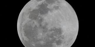 ‘Lua Azul’ poderá ser vista no próximo fim de semana; como observar? Fenômeno é considerado raro porque ocorre apenas a cada dois ou três anos, segundo a Nasa