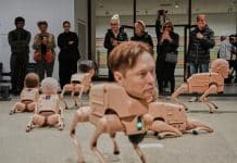 Musk e Zuckerberg viram cães-robôs que fazem ‘cocô artístico’ em museu Musk e Zuckerberg viram cães-robôs que fazem 'cocô artístico' em museu