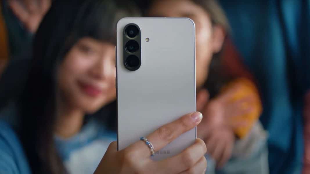 One UI 8.5 chega aos Galaxy S23, A56 e A36 no Brasil; confira lista completa de celulares