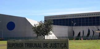 Prompt injection: como é feito 'código secreto' investigado pelo STJ para tentar enganar IA e fraudar decisões Prompt injection: como é feito 'código secreto' investigado pelo STJ para tentar enganar IA e fraudar decisões