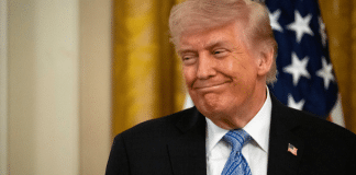 Trump adia decreto sobre IA, citando necessidade de competir com China Presidente dos EUA, Donald Trump,