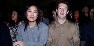 Zuck e esposa criam ‘atlas’ de proteínas para achar novos tratamentos A médica Priscilla Chan (esq.) ao lado do marido, Mark Zuckerberg, CEO da Meta, durante desfile da semana de moda de Milão, na Itália