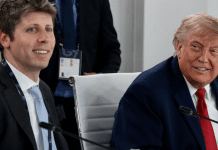 A pedido de Trump, OpenAI lança modelo de IA apenas nos EUA 17.jun.26 - O presidente dos EUA, Donald Trump (à direita), e o CEO da OpenAI, Sam Altman, em encontro durante a Cúpula do G7 em Evian-les-Bains, França
