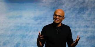 CEO da Microsoft critica monopólio na IA e sugere mudanças CEO da Microsoft critica monopólio na IA e sugere mudanças