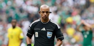 Copa do Mundo 2026: árbitro brasileiro expulsa três, anuncia decisão em inglês e rende memes Copa do Mundo 2026: árbitro brasileiro expulsa três, anuncia decisão em inglês e rende memes