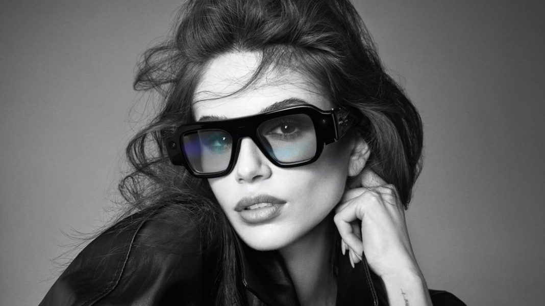 Dona do Snapchat lança Specs, novo óculos de Realidade Aumentada Dona do Snapchat lança Specs, novo óculos de Realidade Aumentada