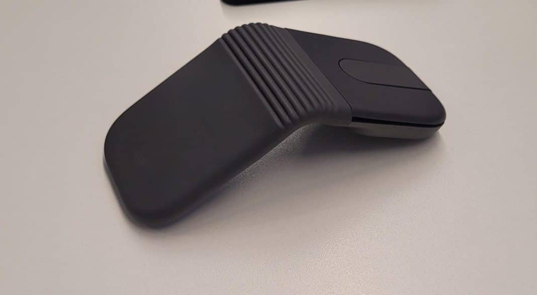 Mobi Fold: primeiras impressões do novo mouse dobrável da Logitech Mobi Fold: primeiras impressões do novo mouse dobrável da Logitech