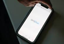 Polícia da República Tcheca acusa quatro pessoas por tráfico humano em caso envolvendo OnlyFans Polícia da República Tcheca acusa quatro pessoas por tráfico humano em caso envolvendo OnlyFans