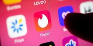 como apps mudaram o namoro no Brasil Amor na era do swipe: como apps mudaram o namoro no Brasil