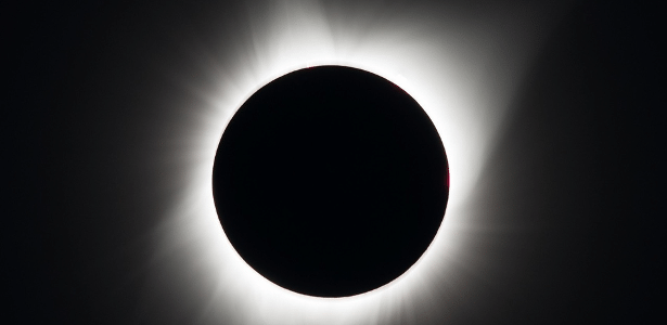 Eclipse solar total mais longo do século já tem data Um eclipse solar total será visível em diversos países