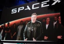 O ‘castelo de cartas’ orbital de Musk com 1 milhão de satélites pode desmoronar sobre nós O 'castelo de cartas' orbital de Musk com 1 milhão de satélites pode desmoronar sobre nós