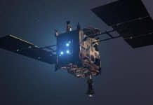 Sonda do tamanho de geladeira sobrevoa asteroide em teste de defesa Concepção artística da visão traseira da sonda Hayabusa2, da Jaxa, a agência espacial japonesa