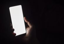IA nas eleições: 6 casos reais mostram como deepfakes já desafiaram democracias pelo mundo IA nas eleições: 6 casos reais mostram como deepfakes já desafiaram democracias pelo mundo